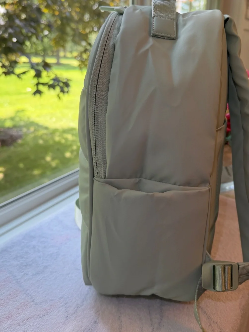NWOT Heys “ The Puffer” Backpack